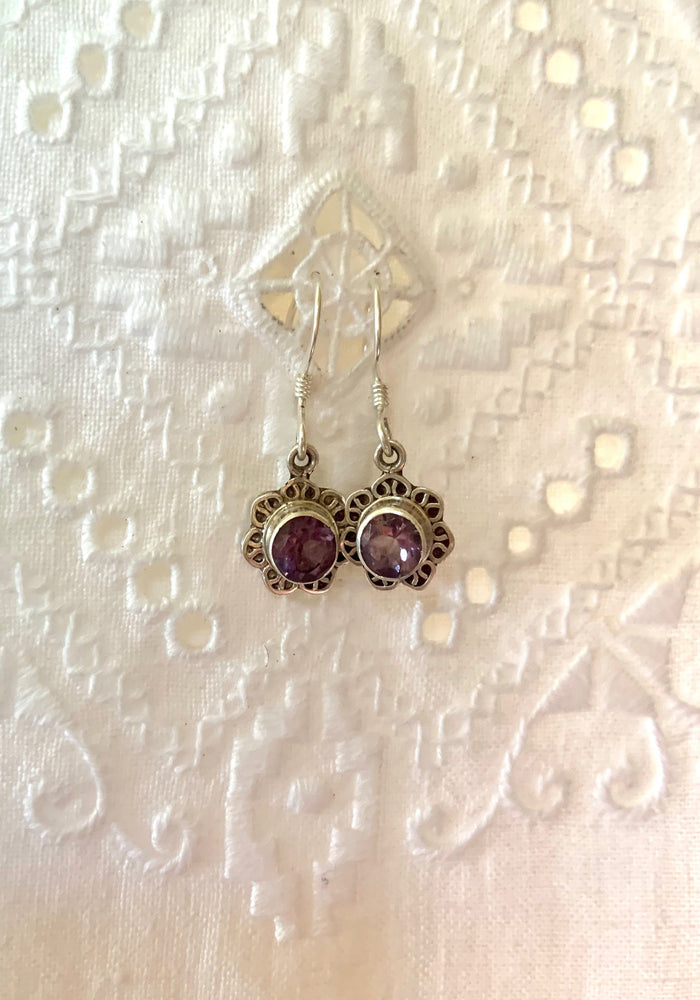 Amelia Earring