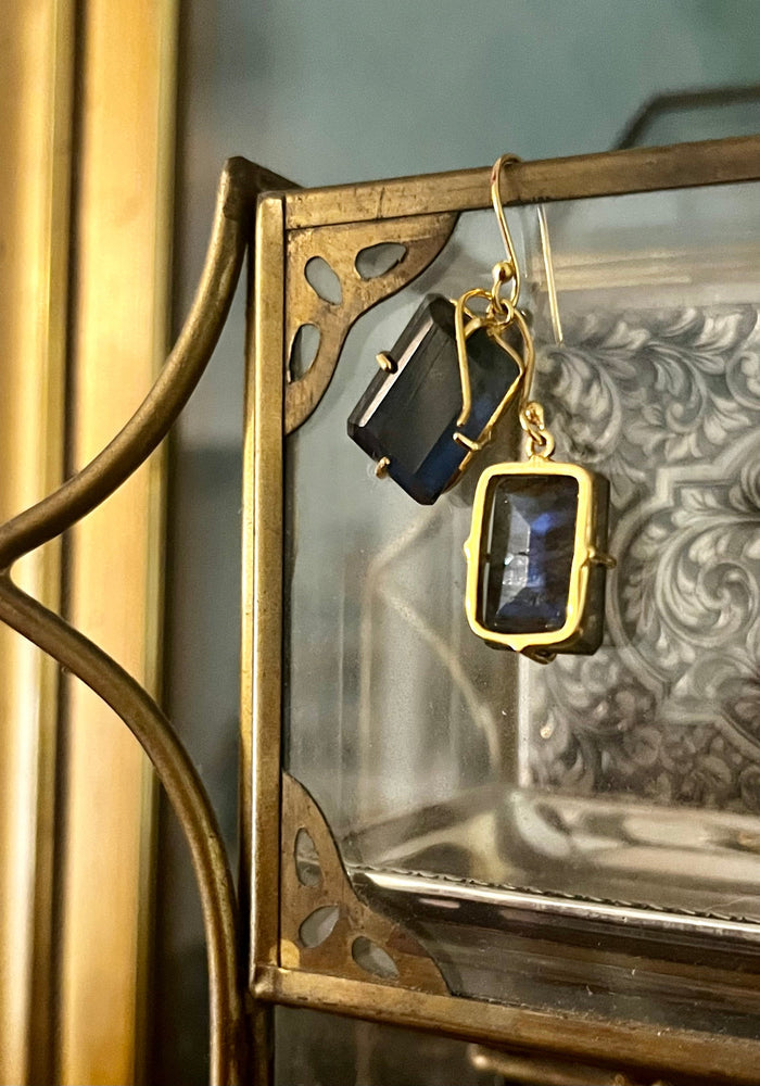 Carla Earring