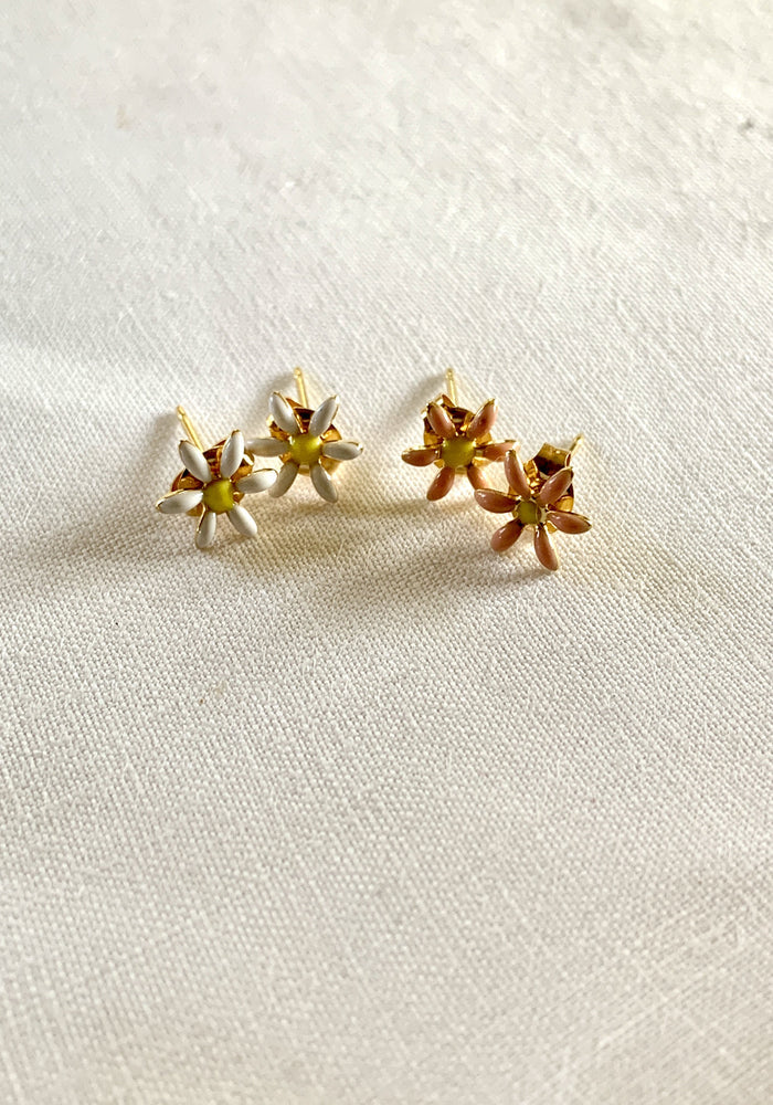 Daisy Studs
