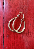 Dinah Hoops
