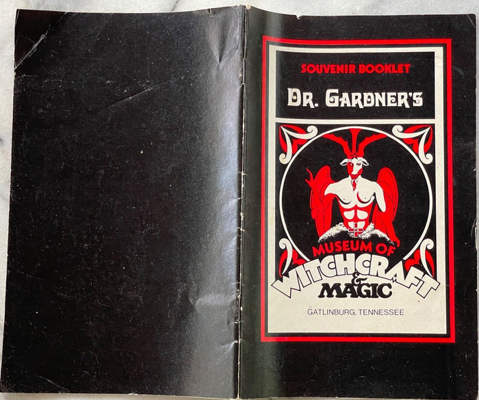 DR. GARDNER'S MUSEUM OF WITCHCRAFT & MAGIC SOUVENIR BOOKLET - 1974 MAGICK WITCH