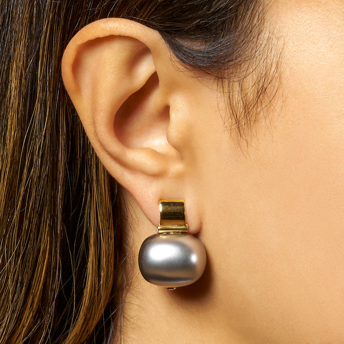 Elegant + Statement Making Pebble Pearl Post-Large