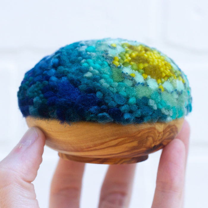 Midi Puff in Olive Wood Frame | Island