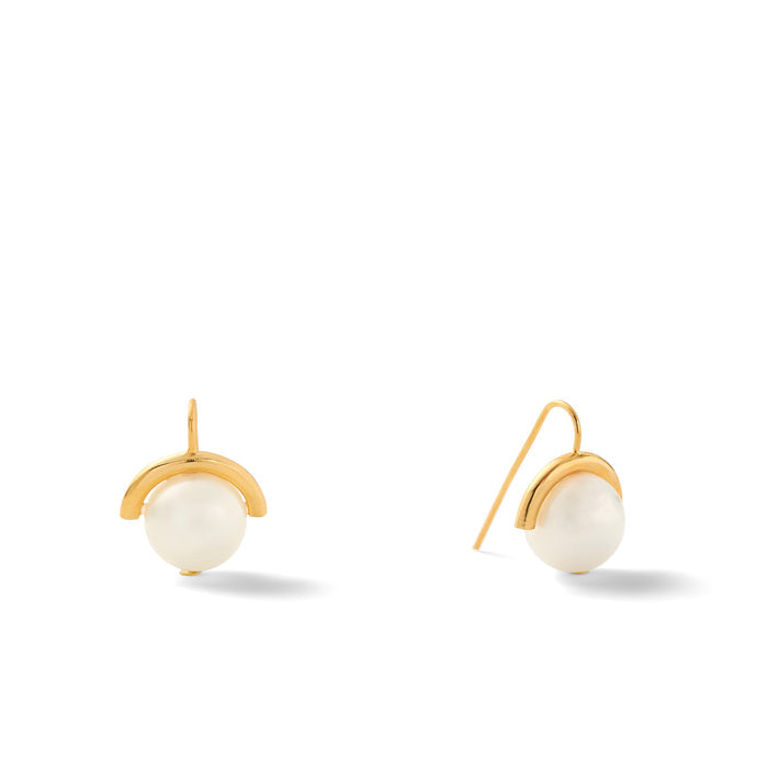 Pearl Moon Earring