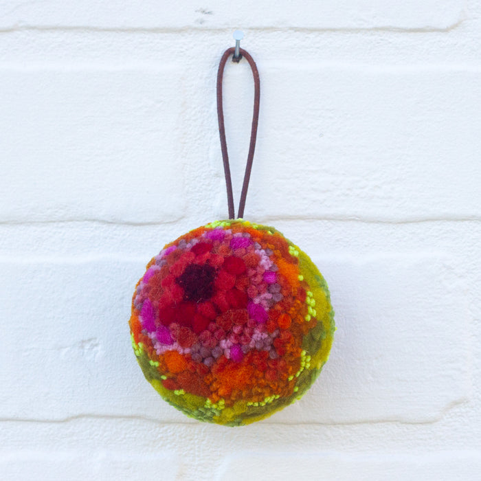 Puff Ornament | 19
