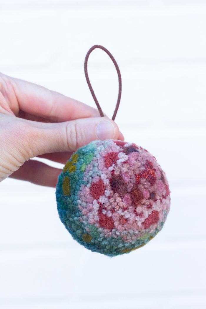 Puff Ornament | 23