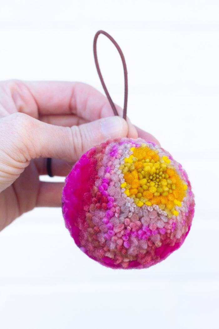 Puff Ornament | 33