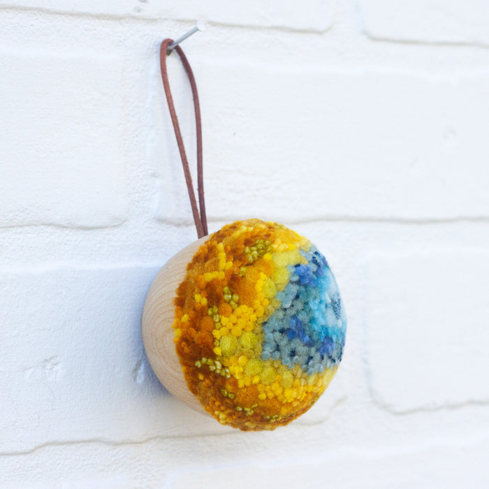 Puff Ornament | 38