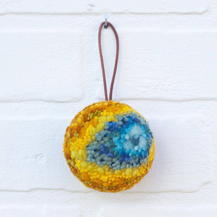 Puff Ornament | 38