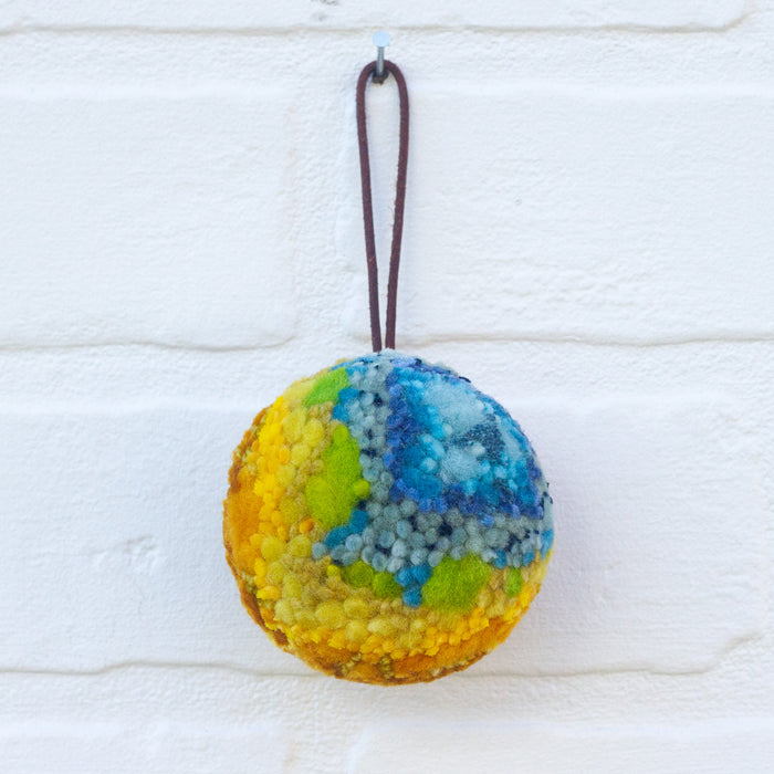 Puff Ornament | 39