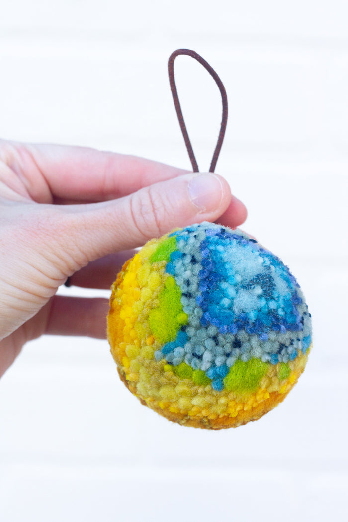 Puff Ornament | 39