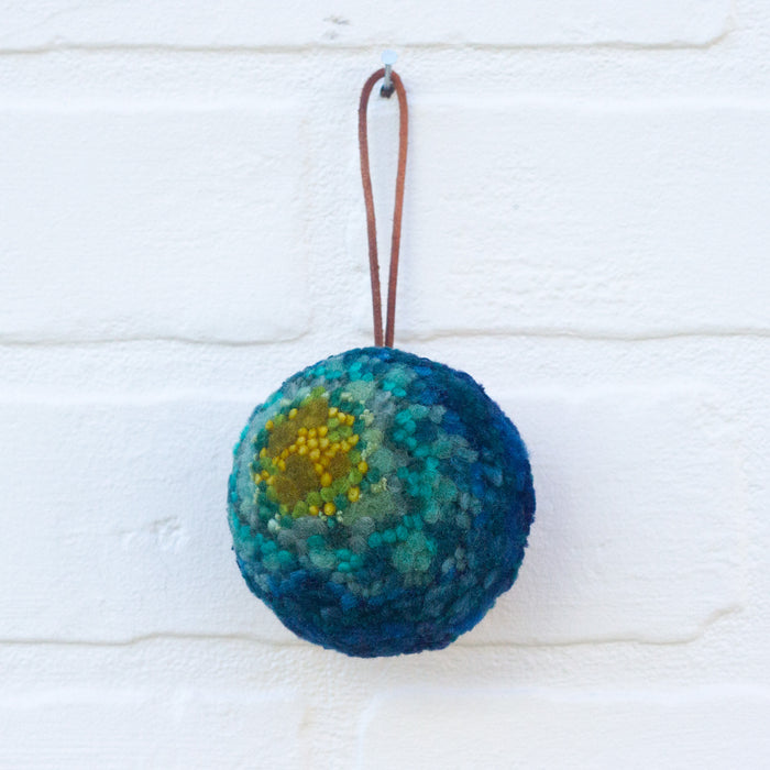 Puff Ornament | 42
