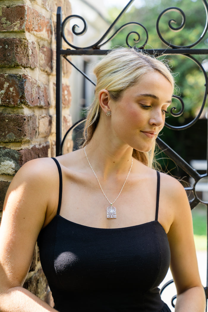 Southern Gates® Spider Web Studs
